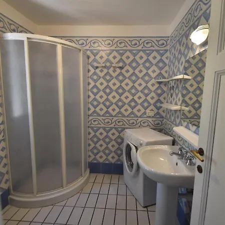 Grotta Azzurra - Cavoli - Terrazza Vista Mare, Clima E Parcheggio